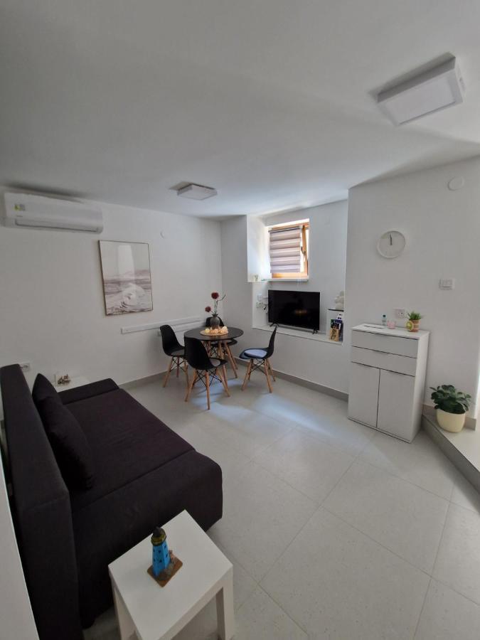 Zad Senj Apartman Exterior foto